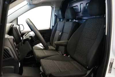 Mercedes-Benz Vito 2025, photo 6/26