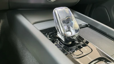 Volvo XC60 2025, kuva 3/10