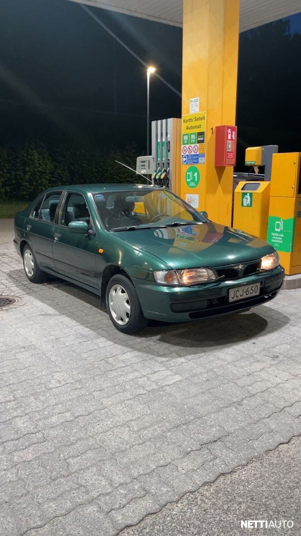 Nissan Almera
