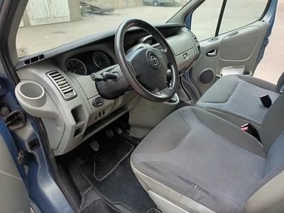 Opel Vivaro 2.0 cdti 2006, kuva 5/9