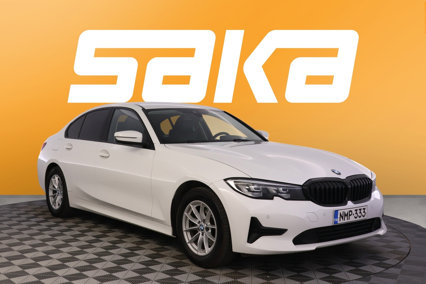 BMW 320