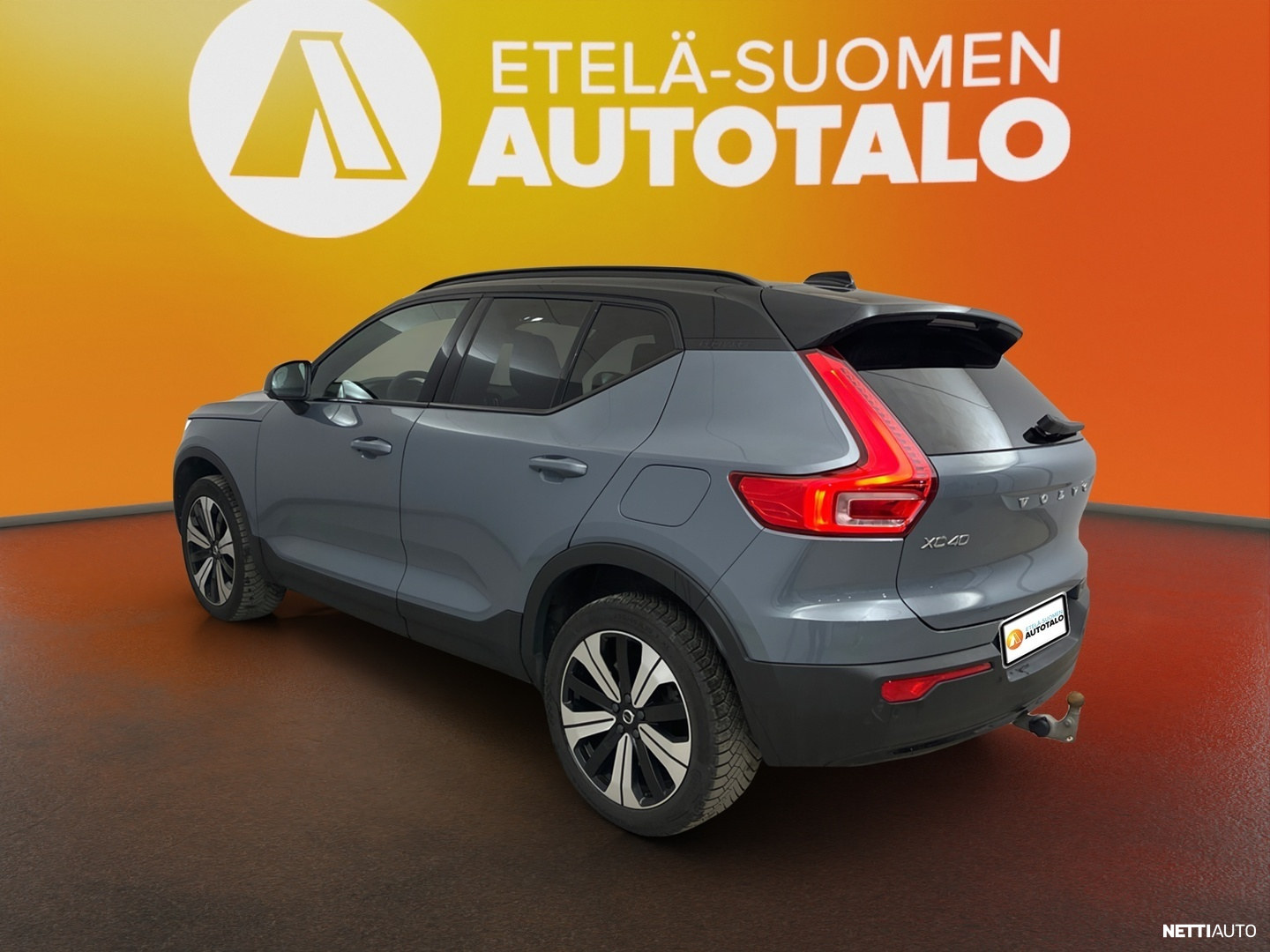 Volvo XC40 2023, photo 3/22