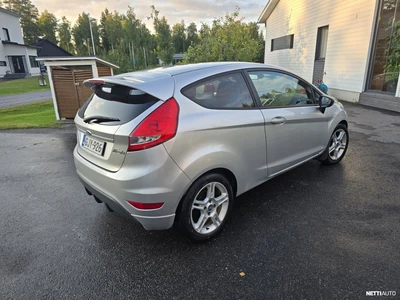 Ford Fiesta Van 2011, photo 5/21