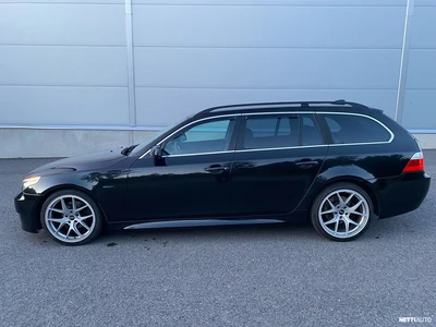 BMW 525 i Touring 2004, photo 2/7