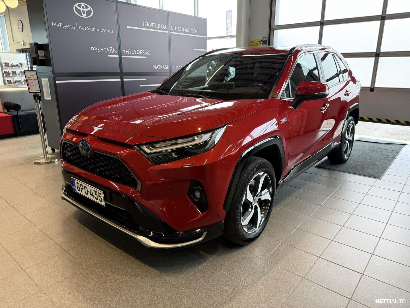Toyota RAV4 Plug-In 2023, photo 1/22