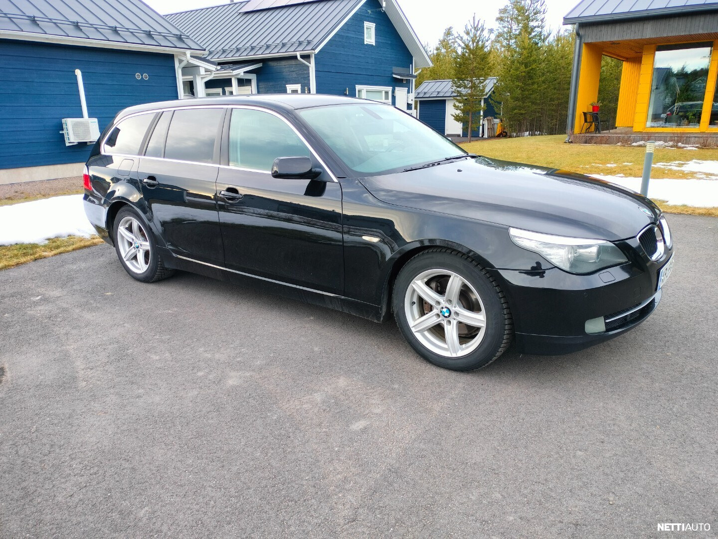 BMW 520