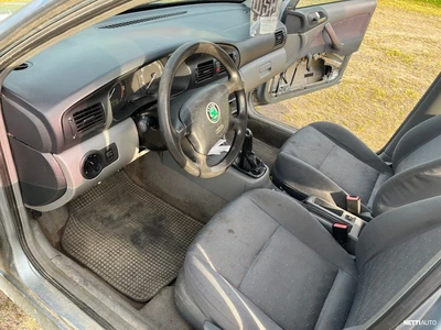 Skoda Octavia Combi 1,9 TDI Classic 66kW 2003, kuva 7/13