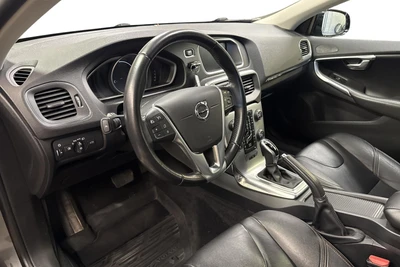 Volvo V40 Cross Country 2017, photo 7/10