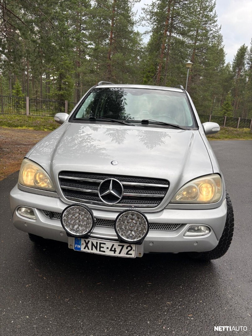Mercedes-Benz 400