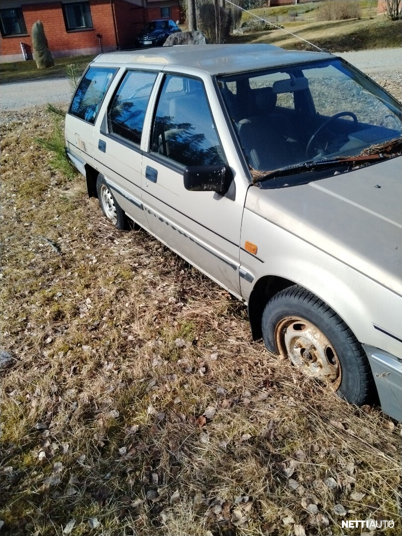 Mitsubishi Lancer 1991, kuva 3/6
