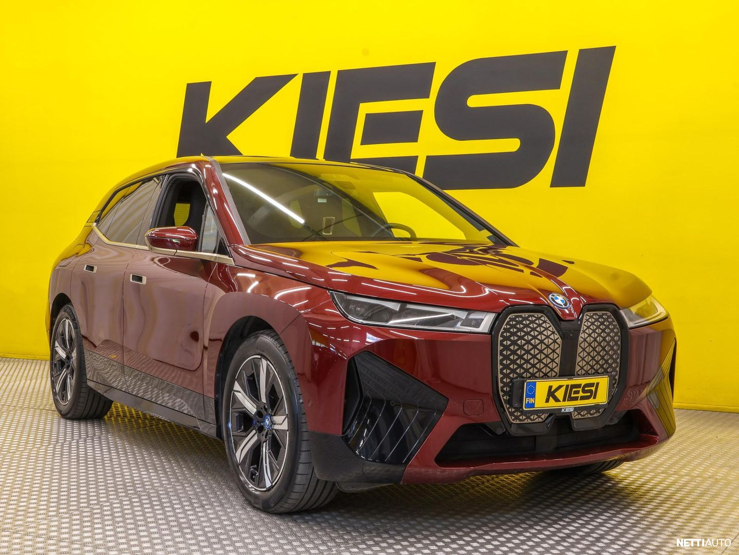 BMW iX