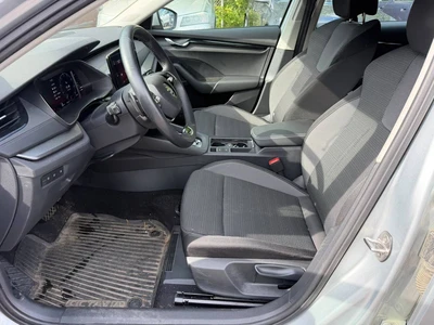 Skoda Octavia 2023, photo 5/16