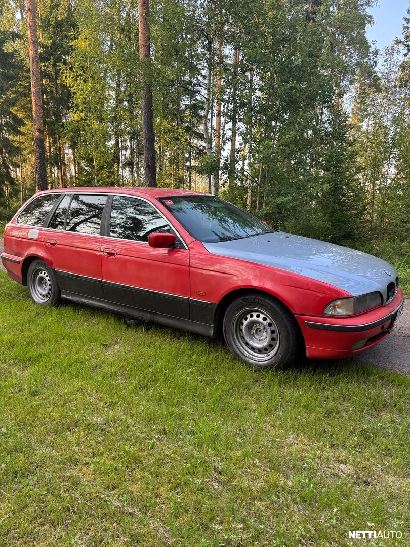 BMW 525