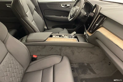 Volvo XC60 2027, photo 7/20