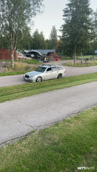 Mercedes-Benz C 1998, photo 2/4