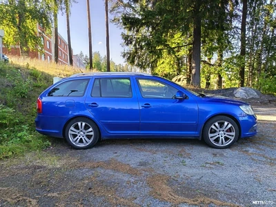 Skoda Octavia 2010, photo 4/11