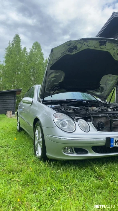Mercedes-Benz E 2005, kuva 4/11