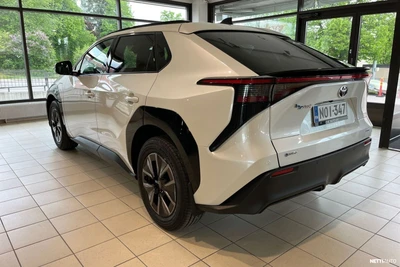 Toyota bZ4X Launch Edition AWD 2025, kuva 2/19