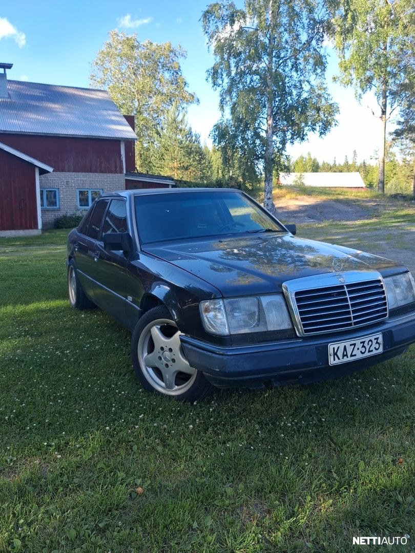 Mercedes-Benz 200