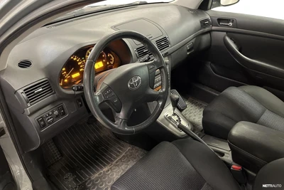 Toyota Avensis 2007, kuva 7/10