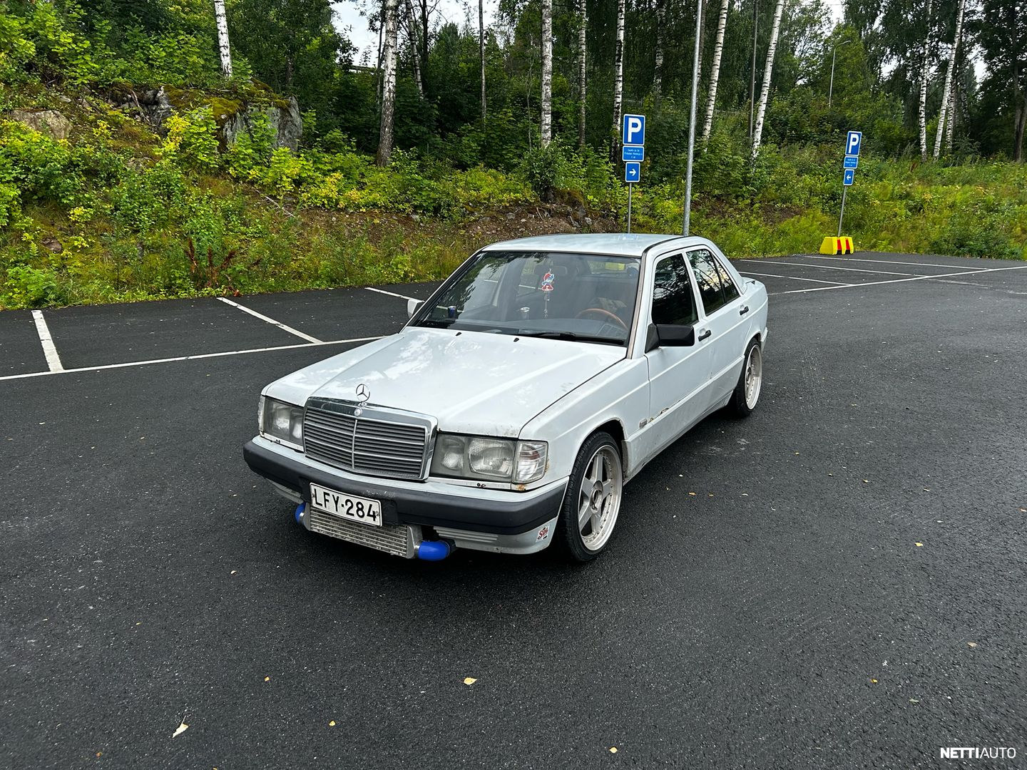 Mercedes-Benz 190