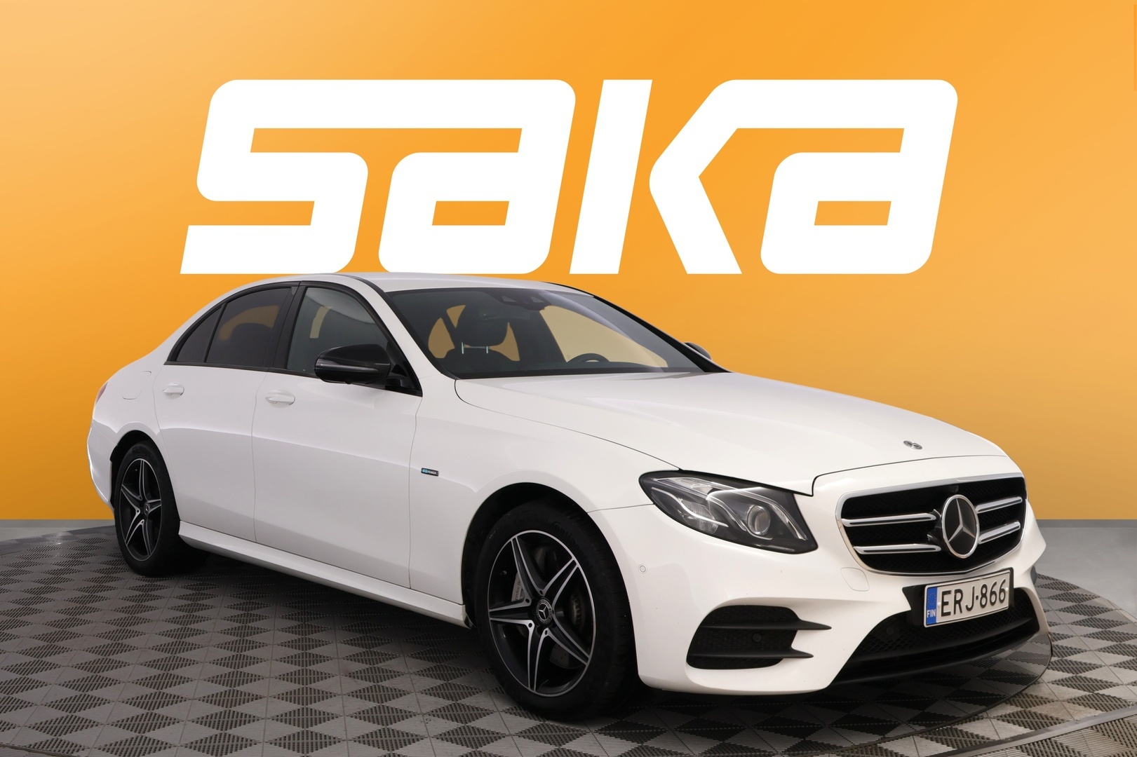 Mercedes-Benz E