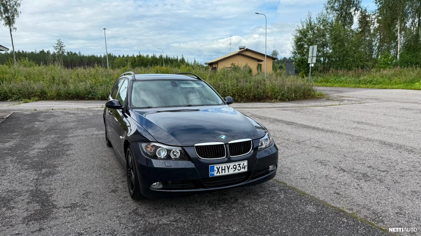 BMW 320