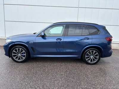 BMW X5 G05 xDrive45e A Charged Edition 2023, kuva 2/24