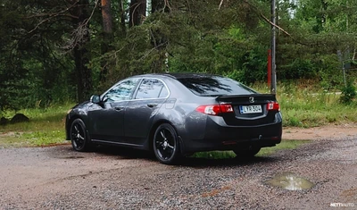 Honda Accord 2009, photo 2/12