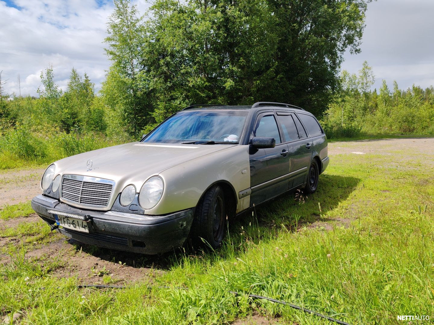 Mercedes-Benz E