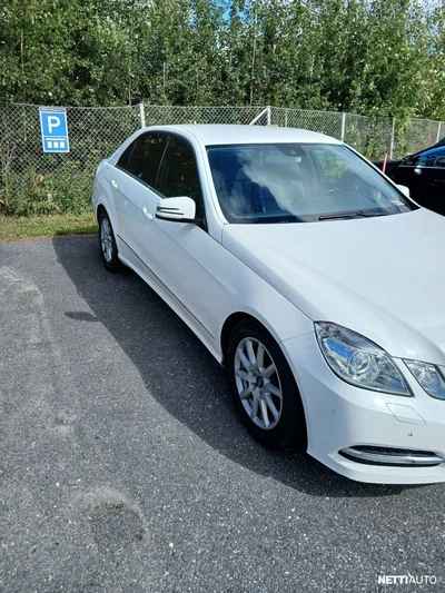 Mercedes-Benz E CDI BE Premium Taksi 2012, kuva 2/8