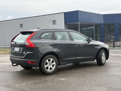 Volvo XC60 2012, photo 2/6