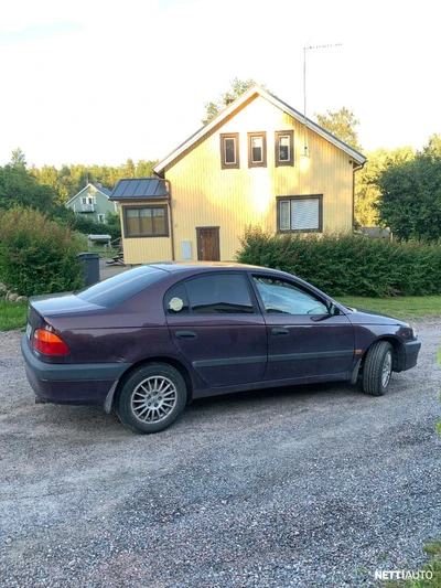 Toyota Avensis 2000, photo 5/16