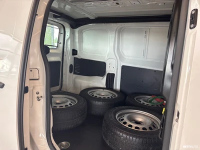 Toyota Proace Compact 1,6 D 95 2019, photo 5/23