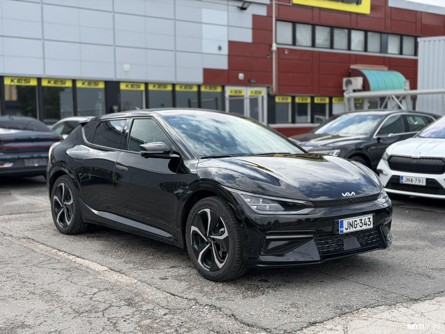 Kia EV6 2023, photo 3/10