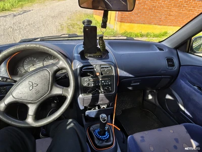 Mitsubishi Carisma Comfort 2000, kuva 5/8