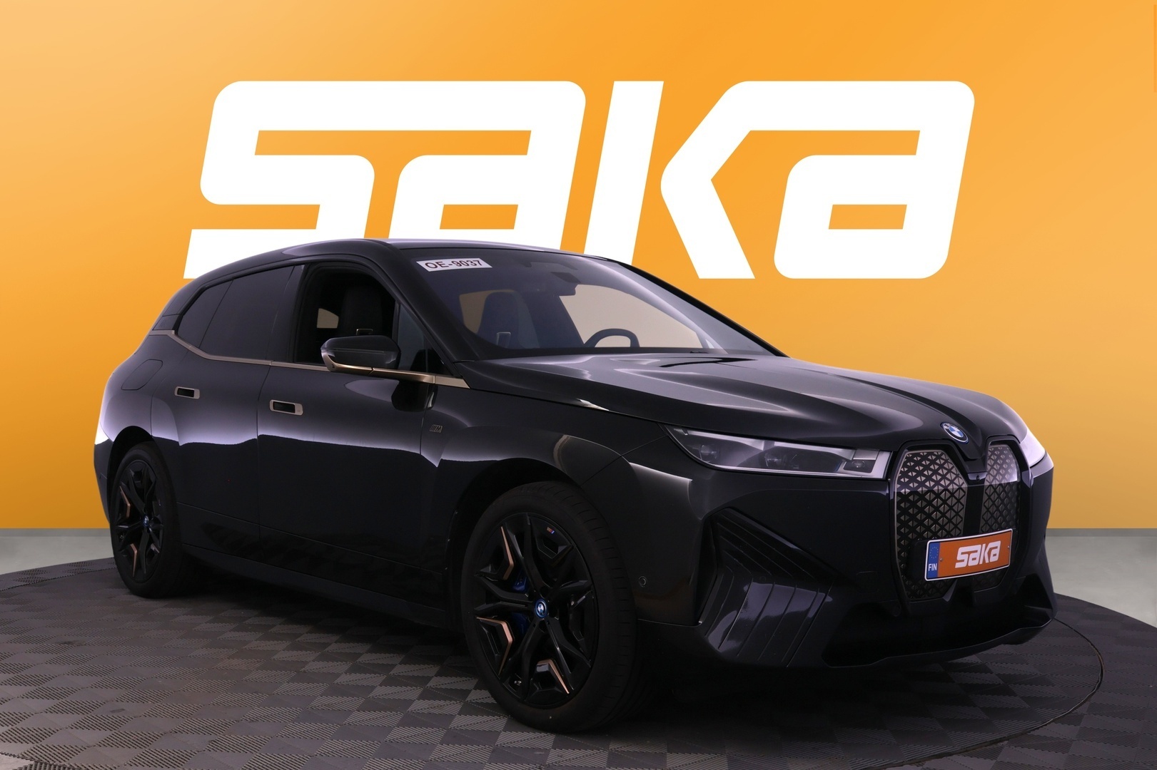 BMW iX M60