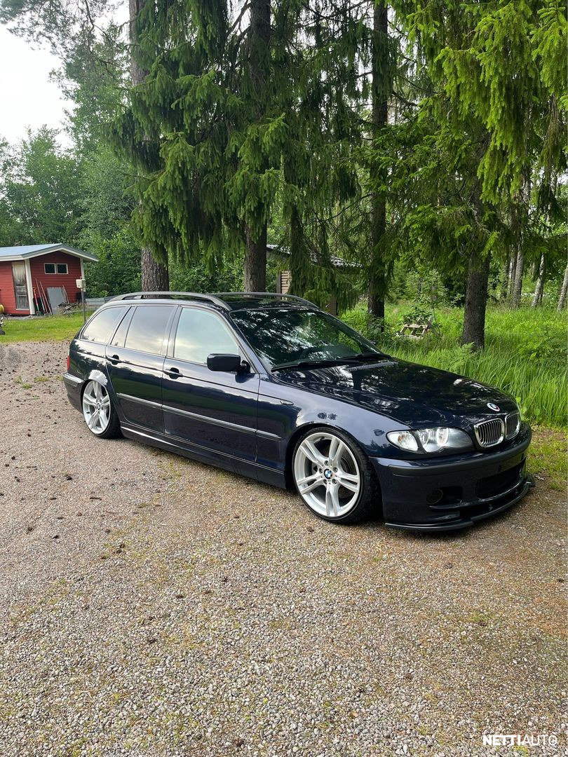 BMW 330