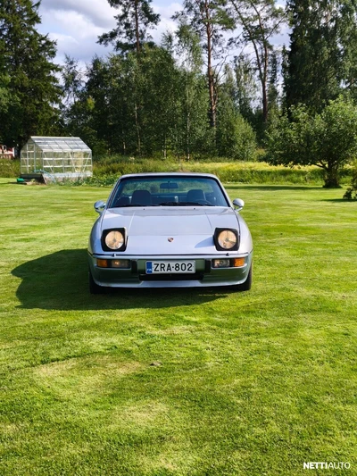 Porsche 924 1977, kuva 3/10