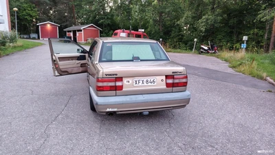 Volvo 850 2,4 20V 4d 1993, photo 5/16