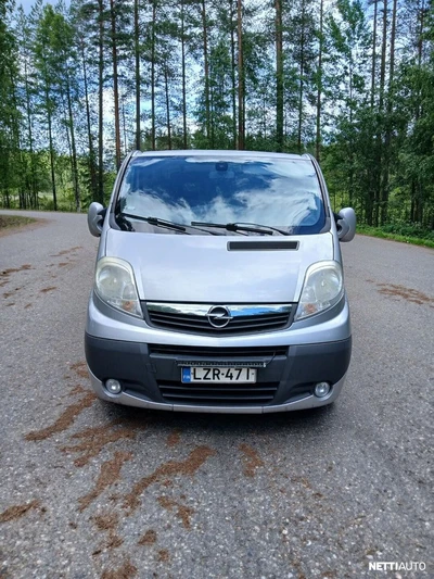 Opel Vivaro pakettiauto 2012, kuva 2/24