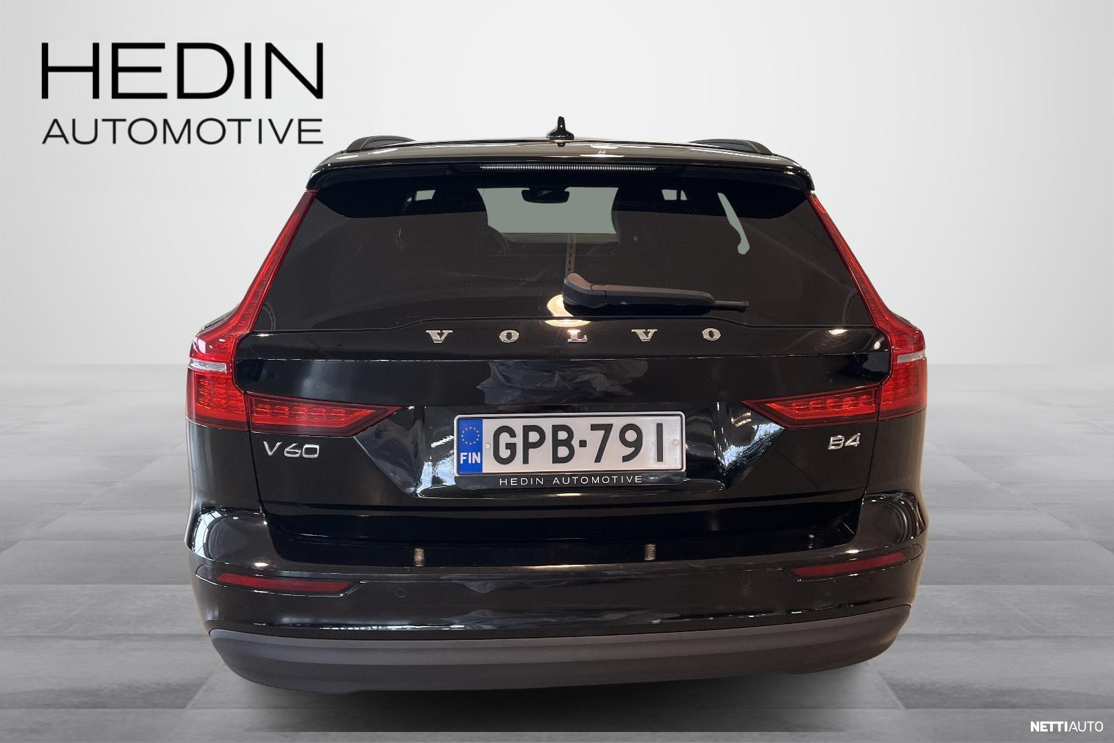 Volvo V60 2022, photo 3/26