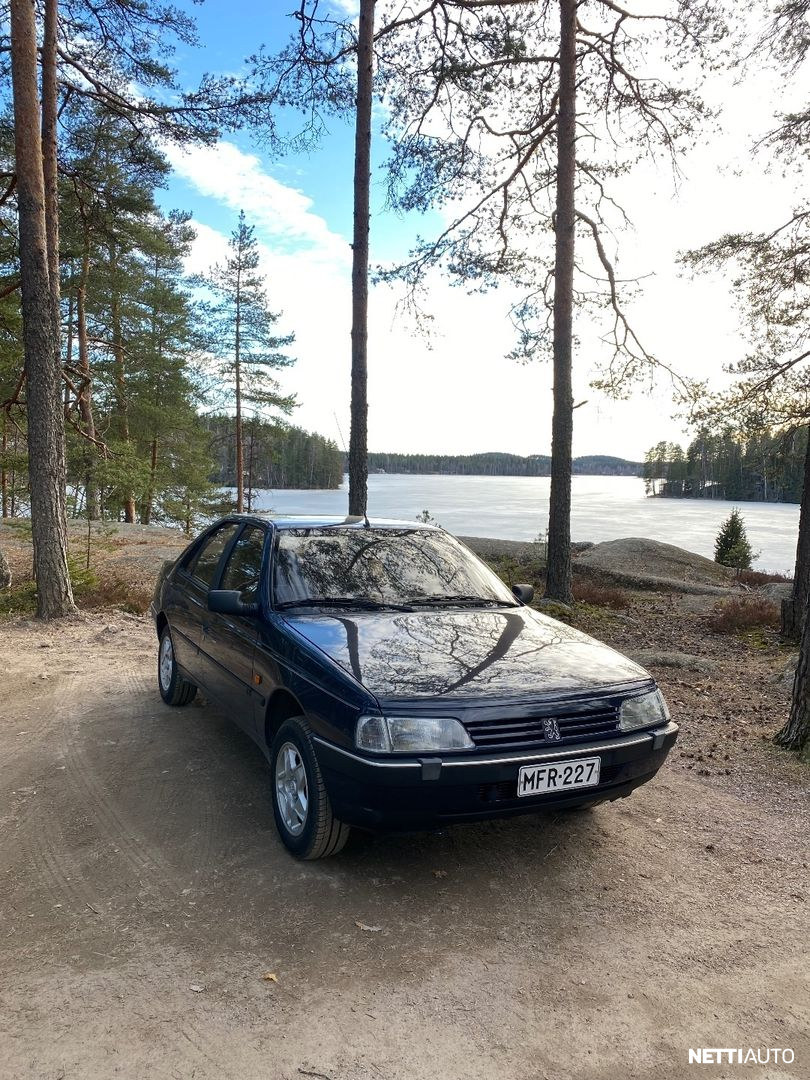 Peugeot 405