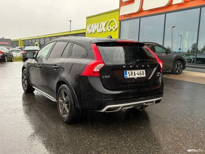 Volvo V60 Cross Country 2016, photo 2/5