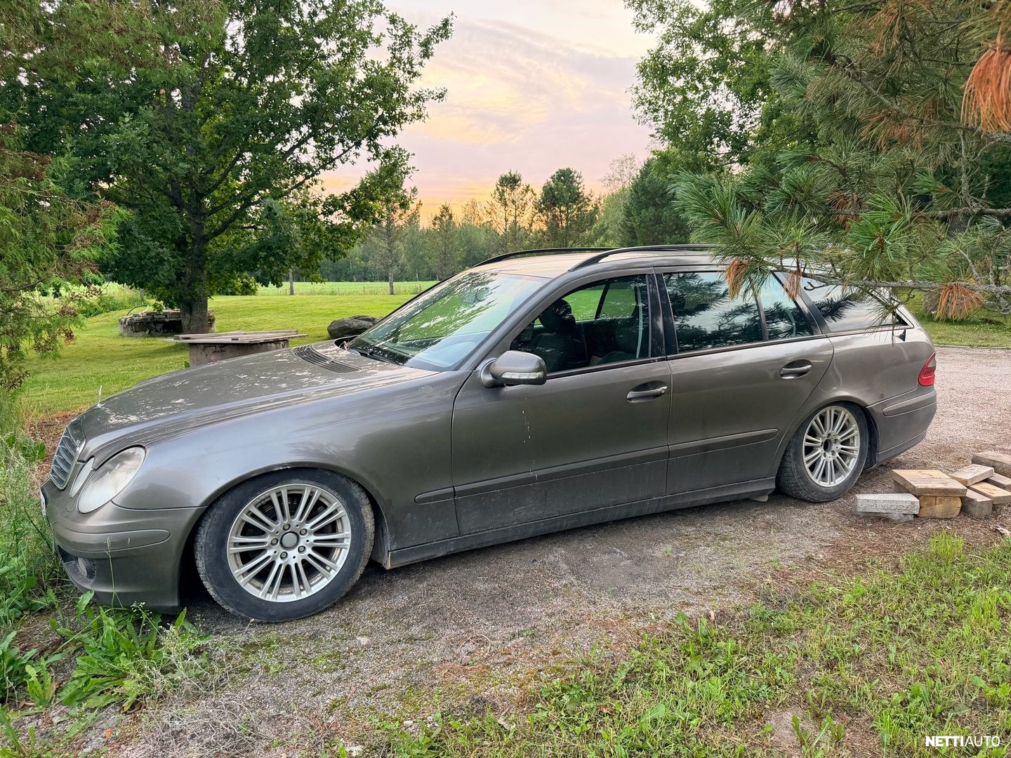 Mercedes-Benz E