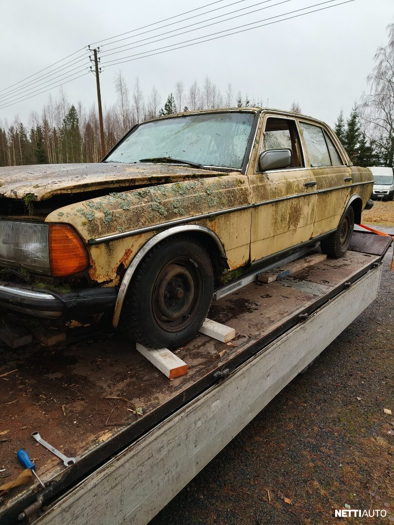 Mercedes-Benz 123