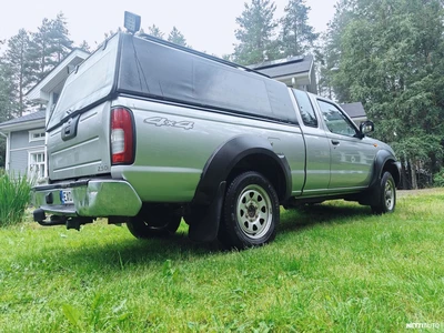 Nissan King Cab 2005, photo 2/20