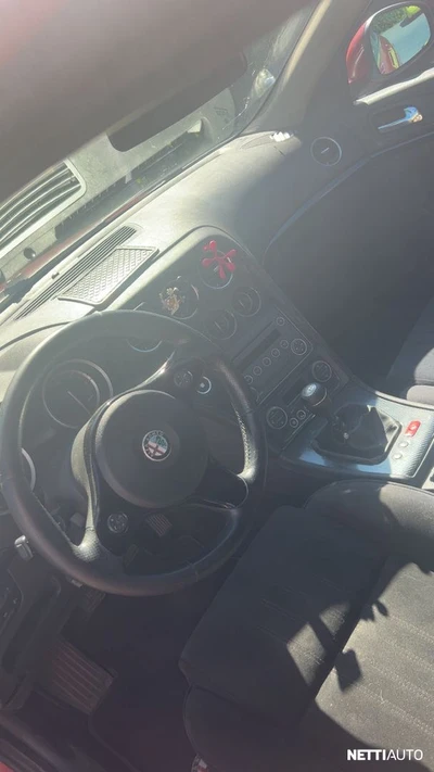 Alfa Romeo 159 2009, kuva 4/8