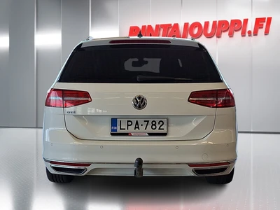 Volkswagen Passat 2018, kuva 4/10