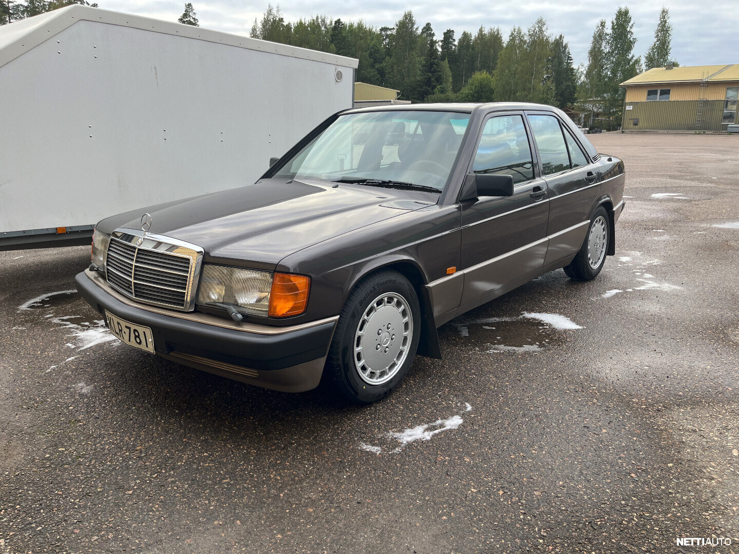 Mercedes-Benz 190